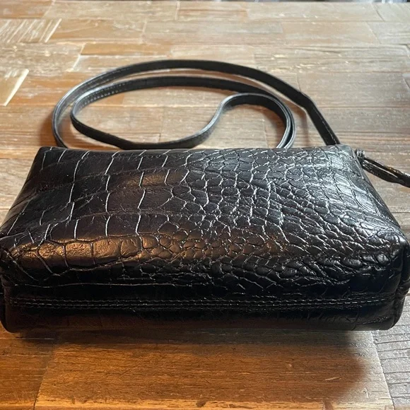 Carlos Falchi Croc Embossed Mini Square Crossbody🖤 - Picture 5 of 14